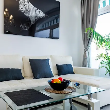 16a Silver Garden Ocean View *