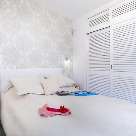 16a Silver Garden Ocean View Apartman *